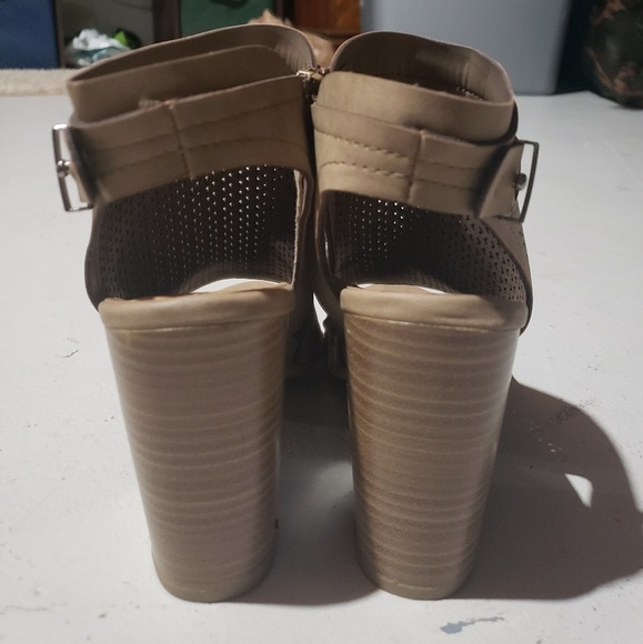 Soda size 9 cute summer shoes - Picture 4 of 4